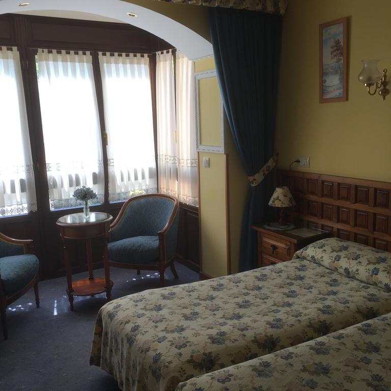 Hotel La Molinuca Alles Exterior photo