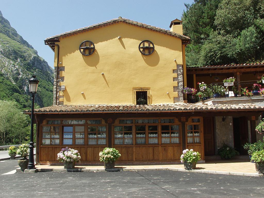 Hotel La Molinuca Alles Exterior photo