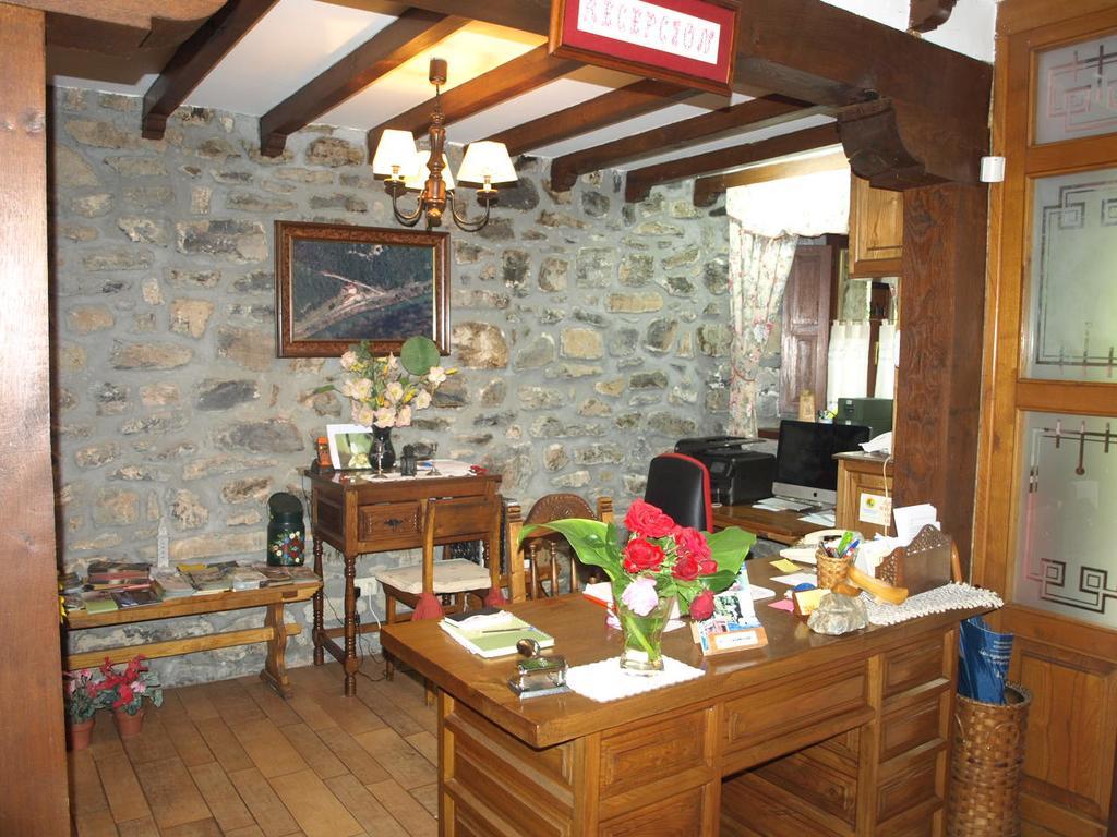 Hotel La Molinuca Alles Exterior photo