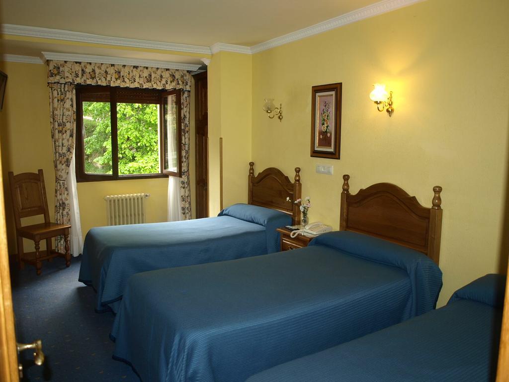 Hotel La Molinuca Alles Exterior photo