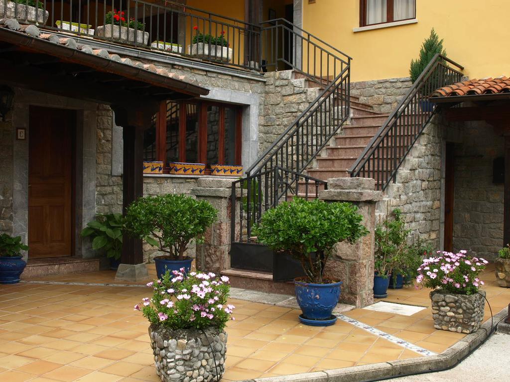 Hotel La Molinuca Alles Exterior photo