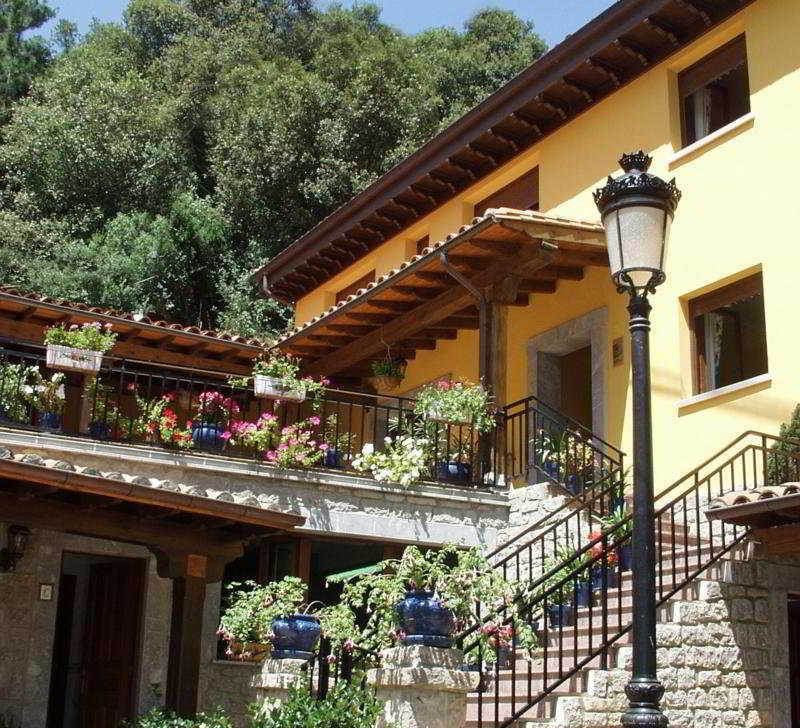 Hotel La Molinuca Alles Exterior photo