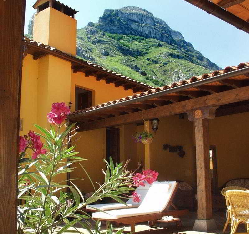 Hotel La Molinuca Alles Exterior photo